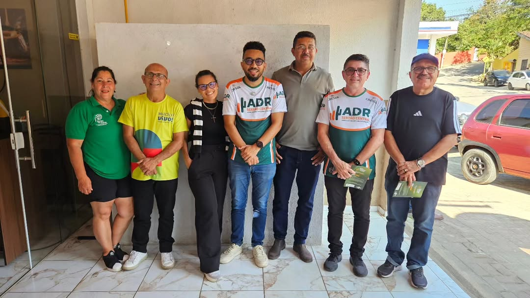 Grupo da missão técnica durante a visita ao Museu da Estação Ferroviária, em Baturité.