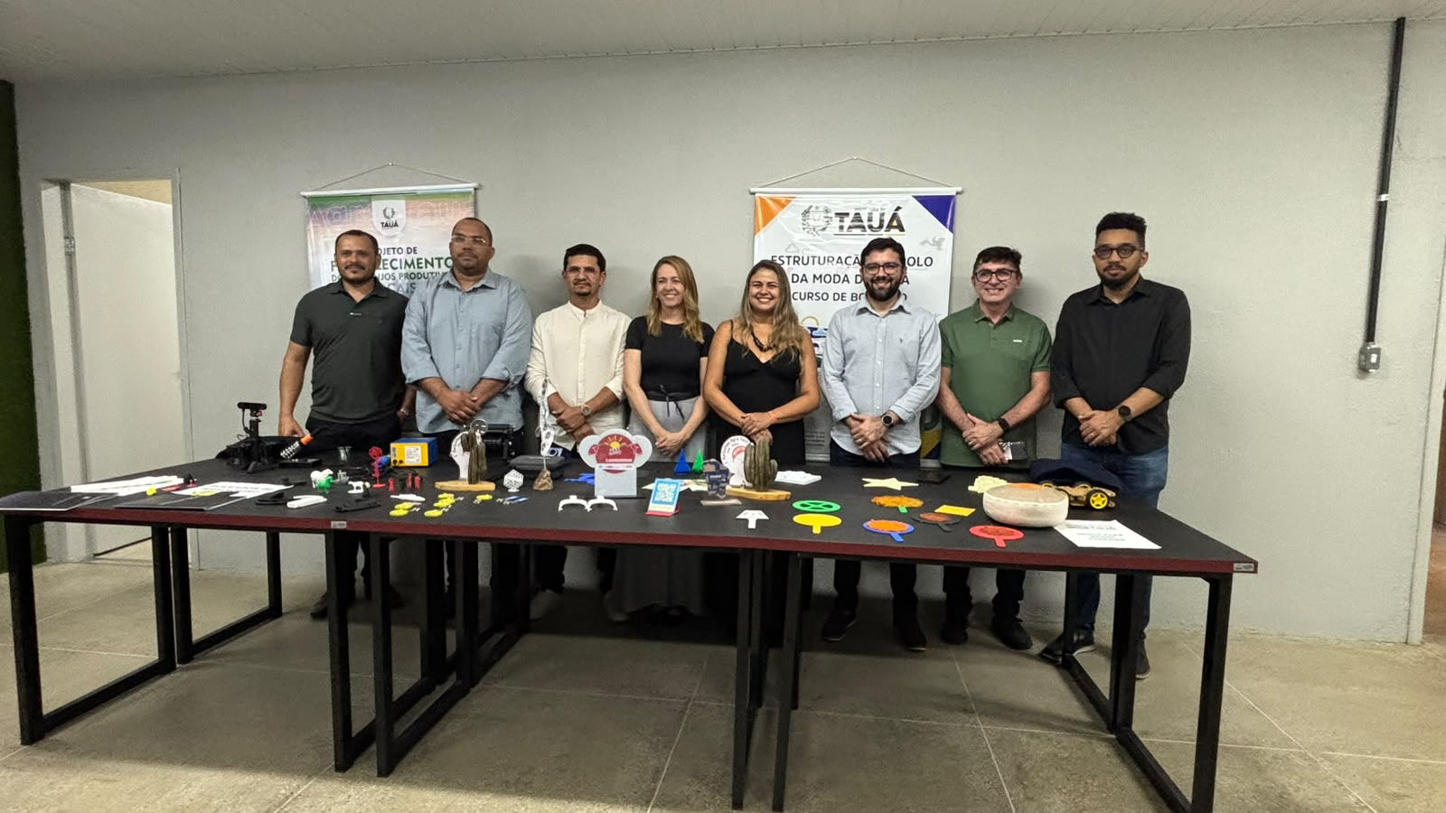 Exposição de produtos e protótipos desenvolvidos no Fab Lab de Tauá.