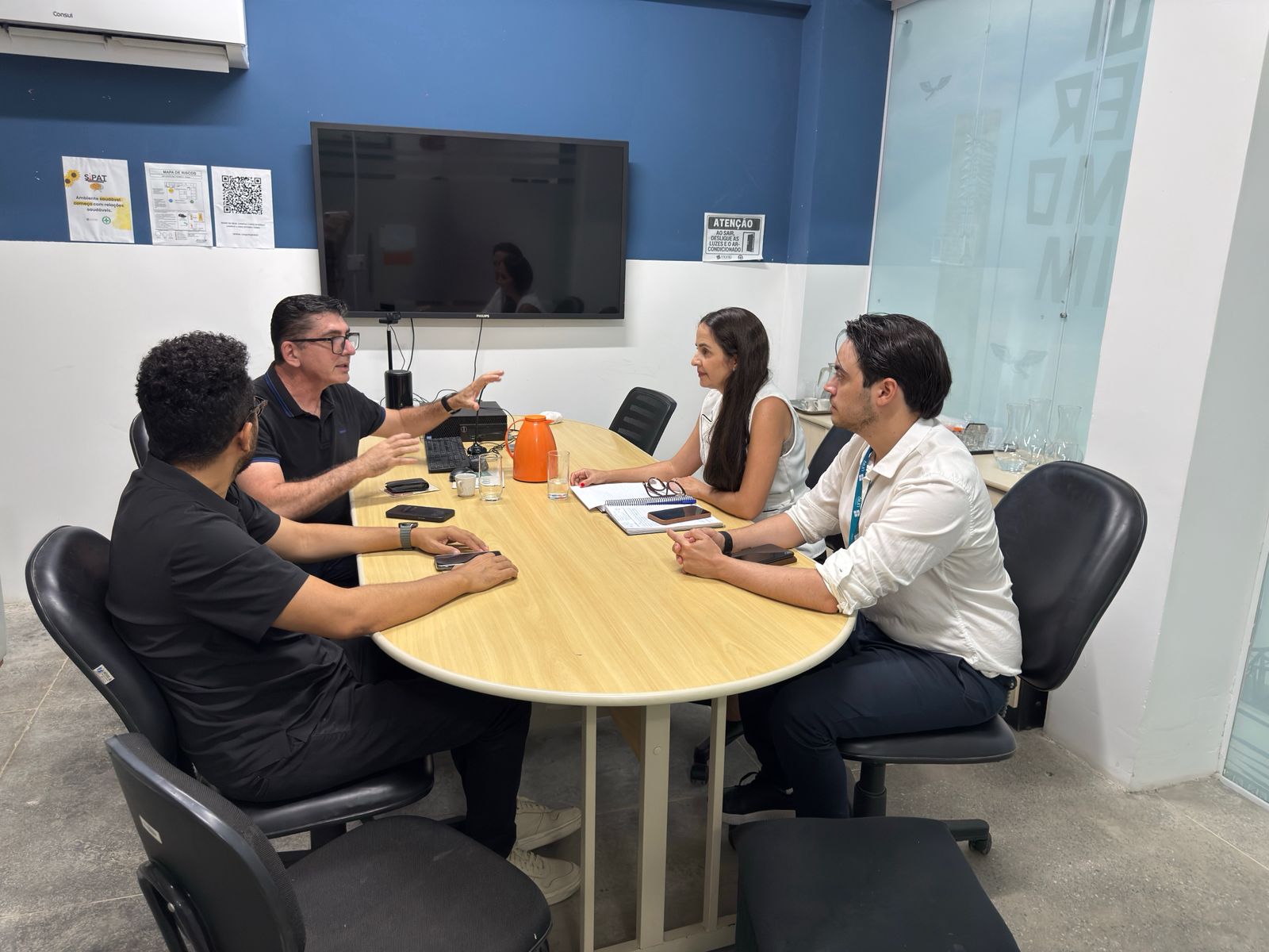 Reunião institucional entre ADESCC e FAUNIQ — Sertão Central Cearense